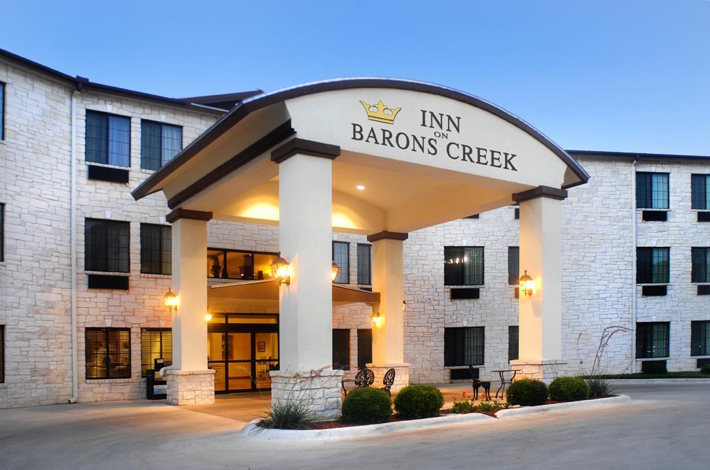 Inn On Barons Creek Фредеріксбург Екстер'єр фото